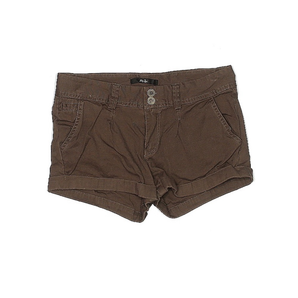 Brown short shorts.